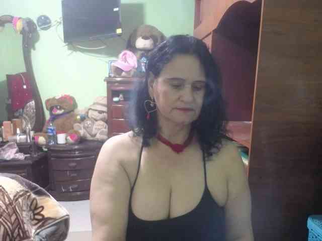 jazmin-mature webcam