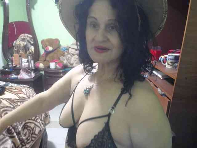 jazmin-mature webcam