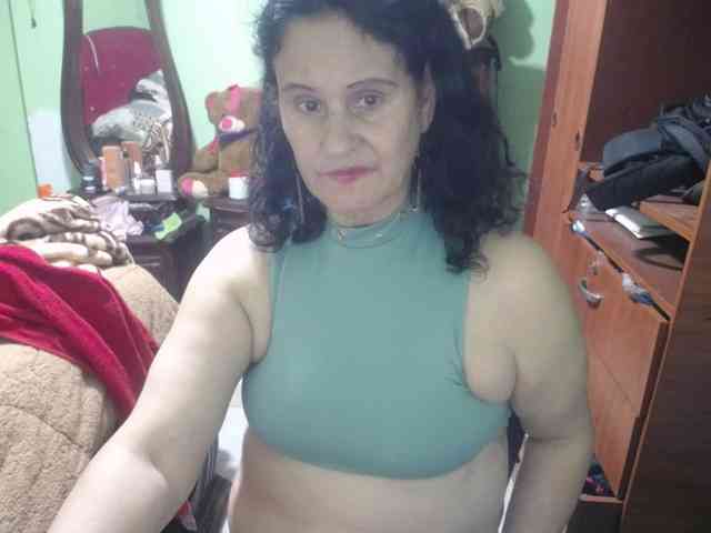 jazmin-mature webcam