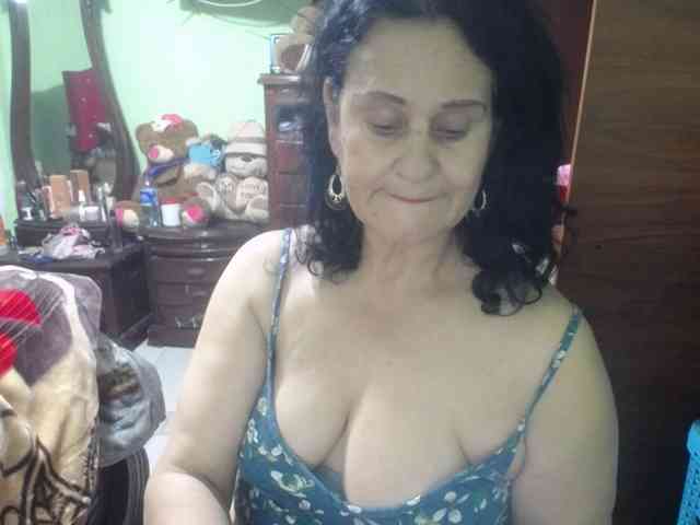 jazmin-mature webcam