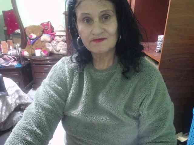 jazmin-mature webcam