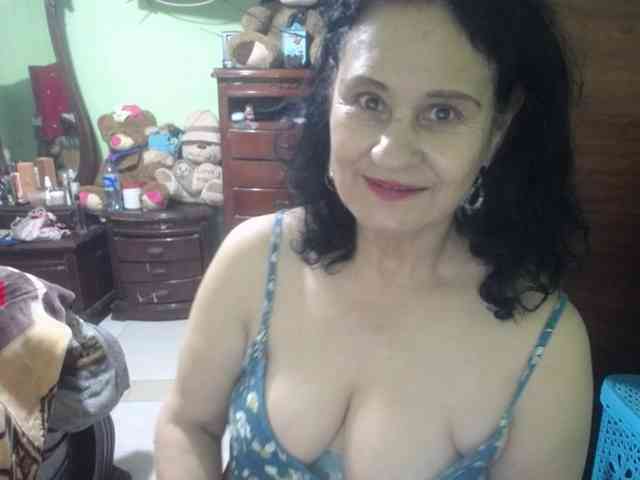 jazmin-mature webcam