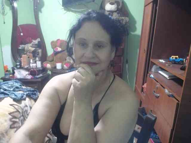 jazmin-mature webcam