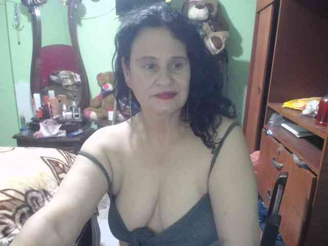 jazmin-mature webcam
