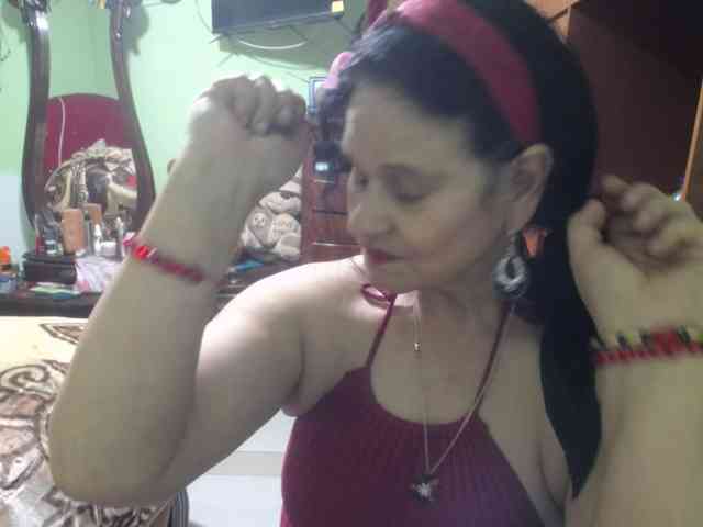 jazmin-mature webcam