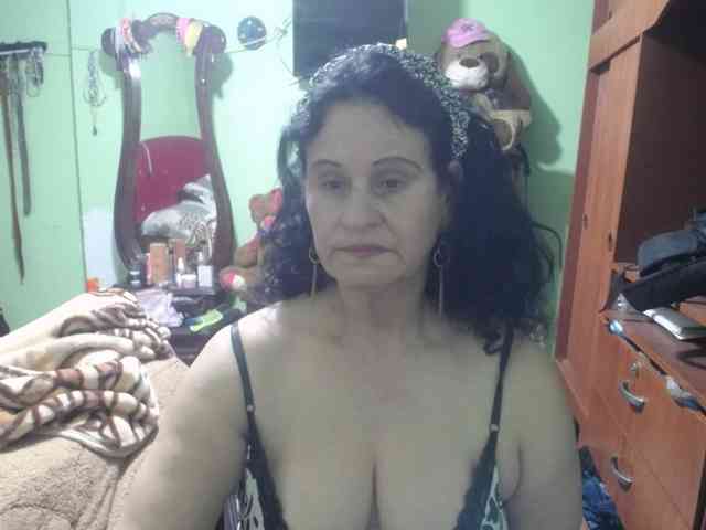 jazmin-mature webcam
