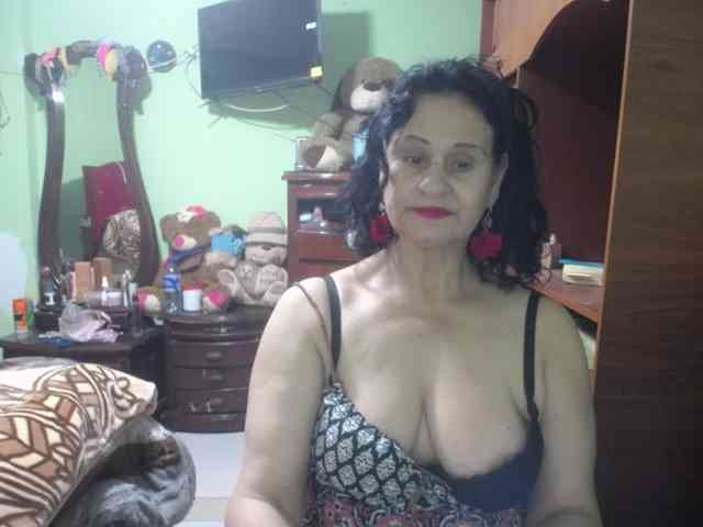 jazmin-mature webcam