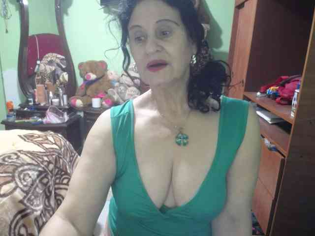 jazmin-mature webcam