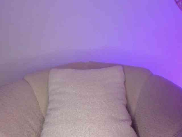cutte-hanna18 webcam