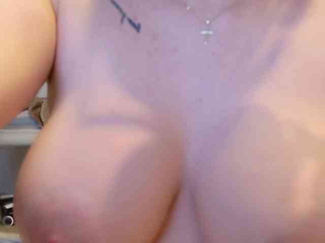 EmilyxJames webcam