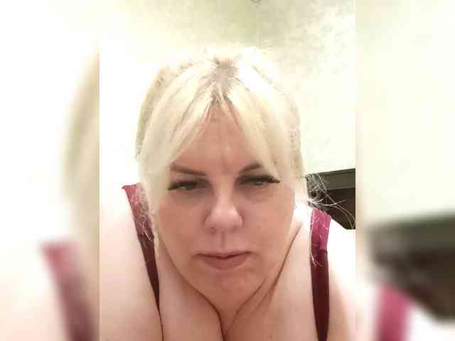 blondy_girl1499 webcam