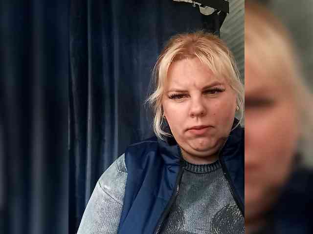 blondy_girl1499 webcam