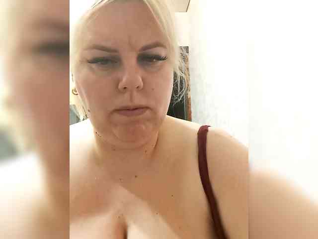 blondy_girl1499 webcam