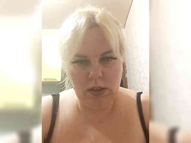 blondy_girl1499 webcam
