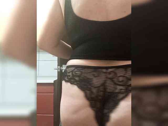 blondy_girl1499 webcam