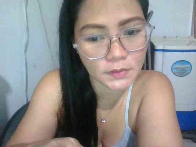 LUCKYME22 webcam