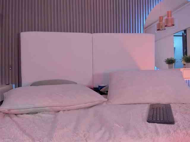 zoewhitte webcam
