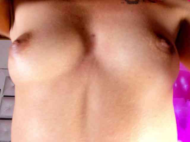 emiliclark webcam
