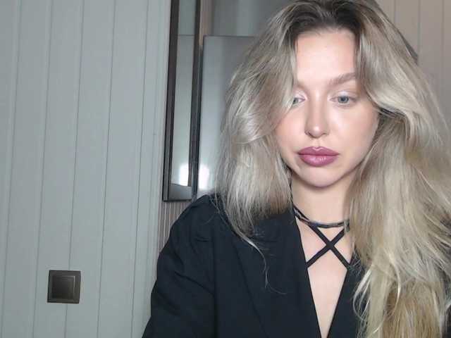 Рунетки: девочка дрочит через трусы, секс чат бесплатно