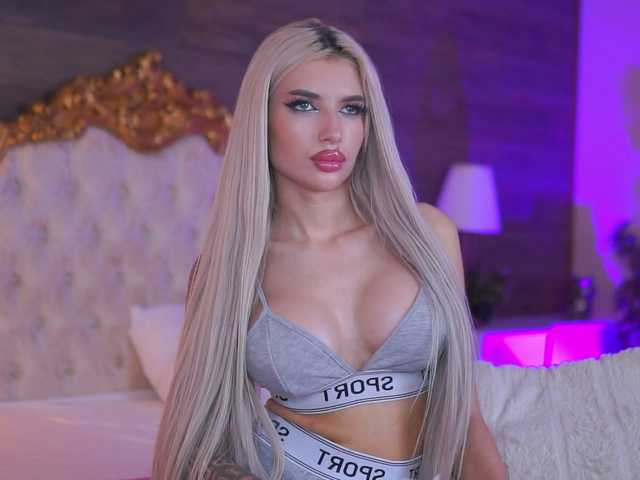 JuicyJessye webcam