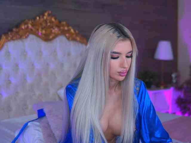 JuicyJessye webcam