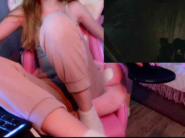 Alisa-Cheshirovna webcam