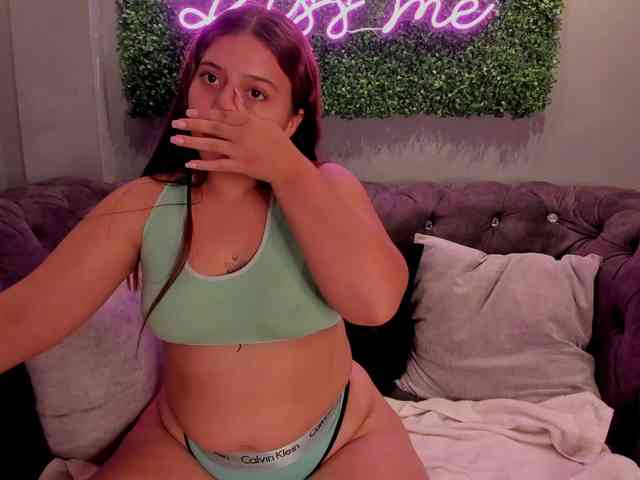 miacollins webcam