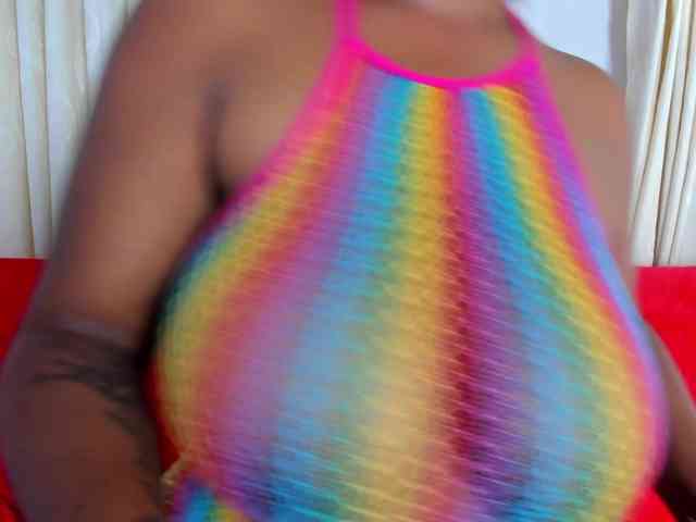 ValkiriaContee webcam