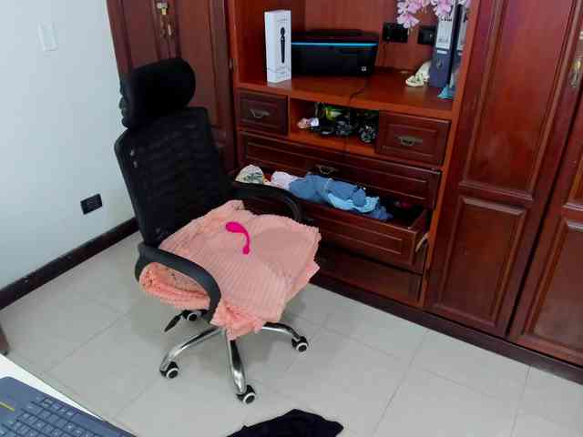 ValkiriaContee webcam