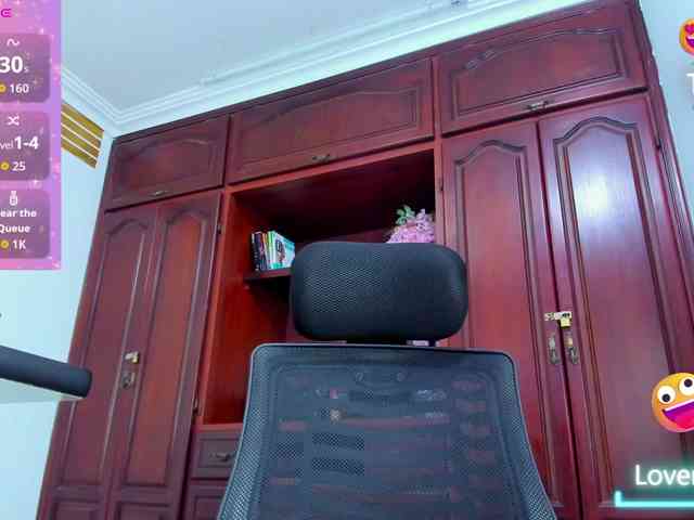 ValkiriaContee webcam