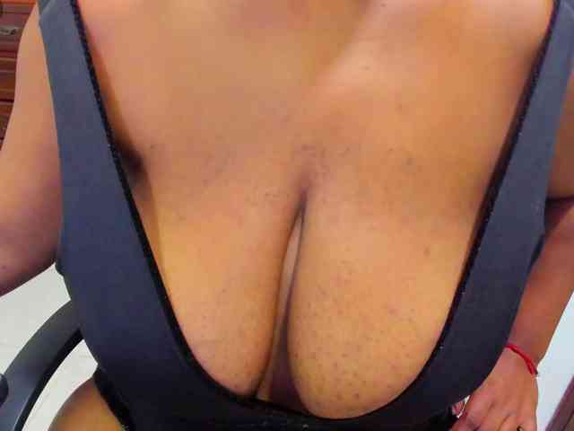 ValkiriaContee webcam
