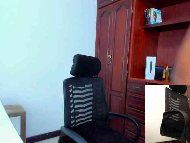 ValkiriaContee webcam