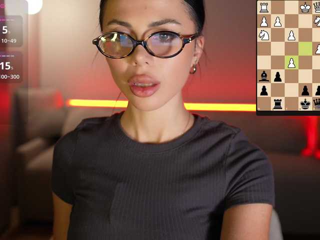 Accedi alla chat con il nickname KatrinaMoreno KatrinaMoreno