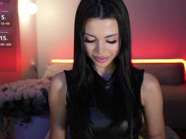 Accedi alla chat con il nickname KatrinaMoreno KatrinaMoreno