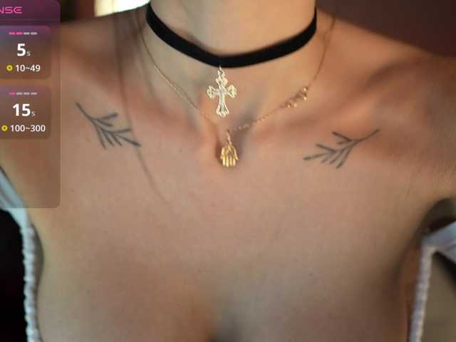 Accedi alla chat con il nickname KatrinaMoreno KatrinaMoreno