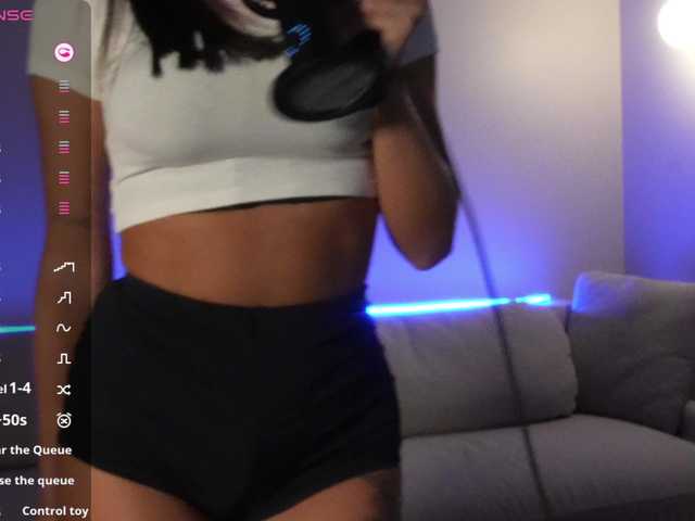 Entrez le videochat erotique avec le
modèle KatrinaMoreno KatrinaMoreno