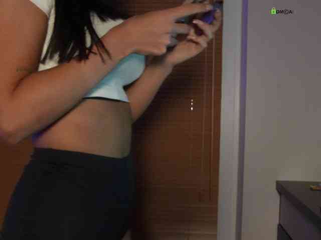 KatrinaMoreno webcam