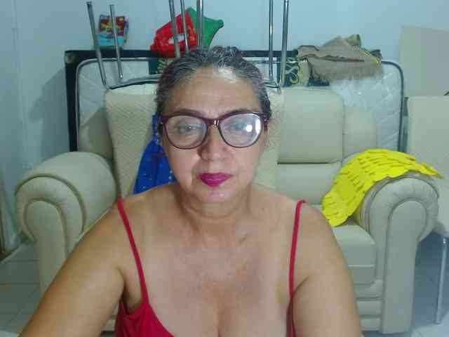 LorenaTits webcam