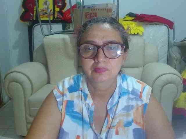 LorenaTits webcam