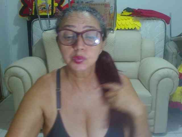 LorenaTits webcam