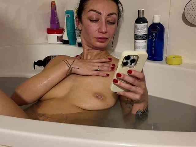 Sexy3couple webcam