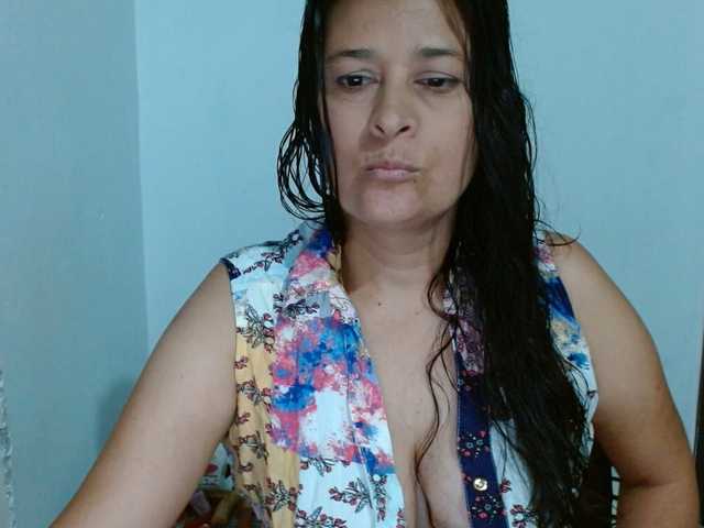 Adrianamilf webcam