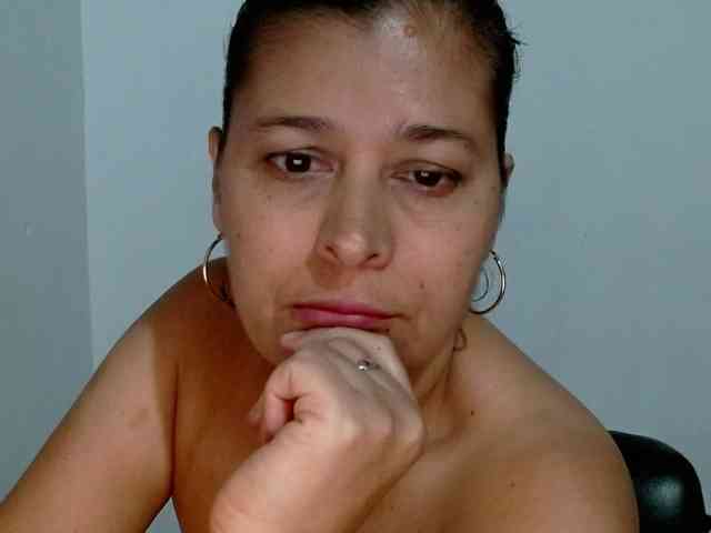 Adrianamilf webcam