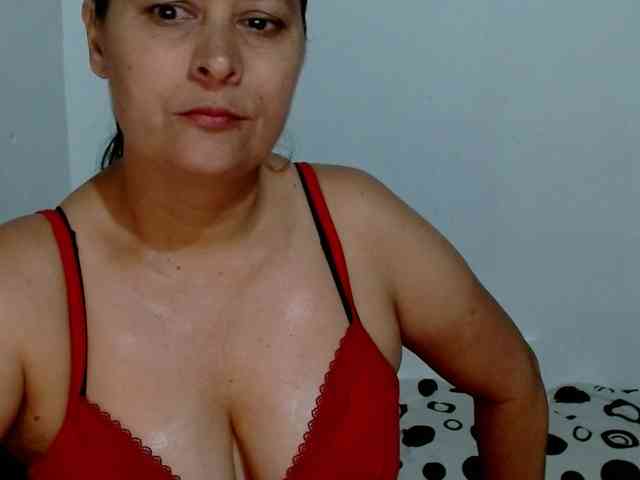 Adrianamilf webcam