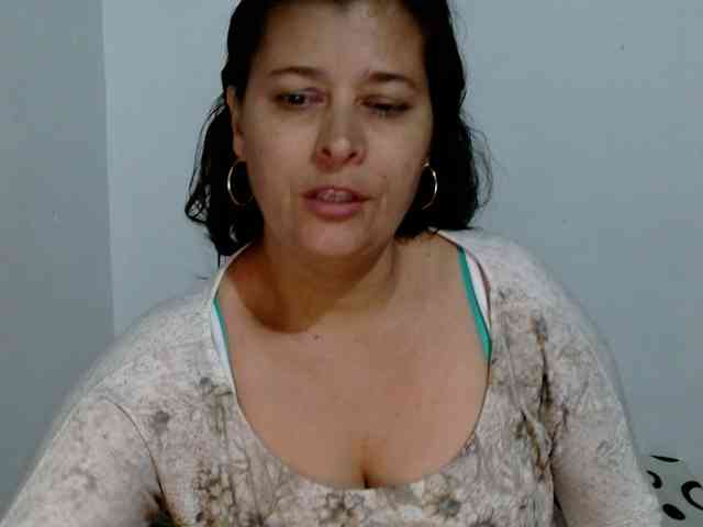 Adrianamilf webcam