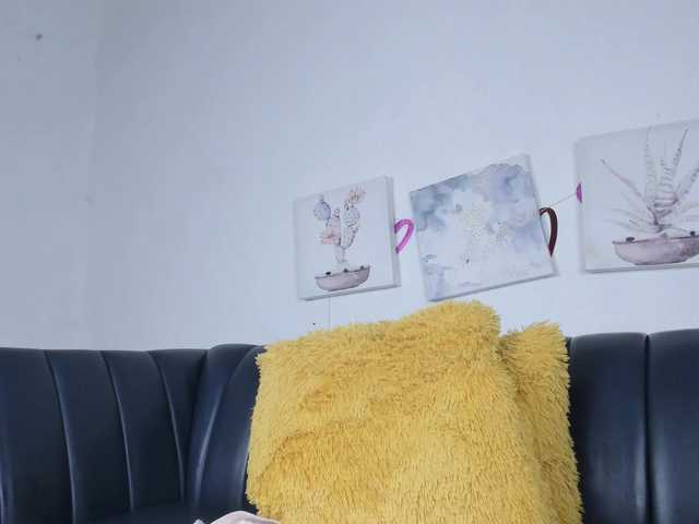 Eva-abaad webcam