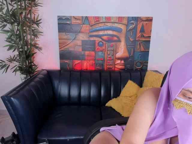 Eva-abaad webcam