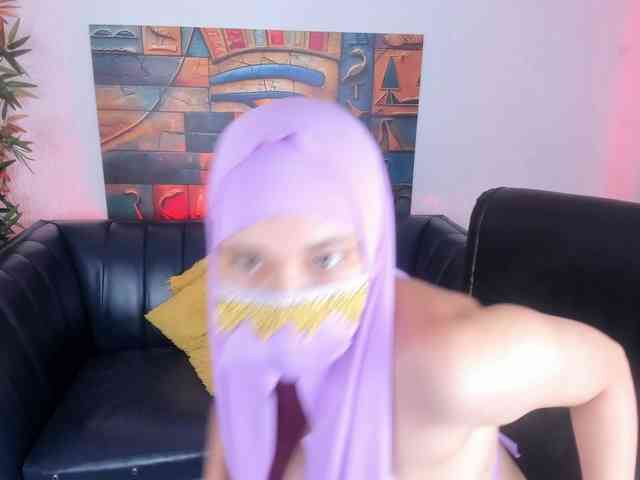 Eva-abaad webcam