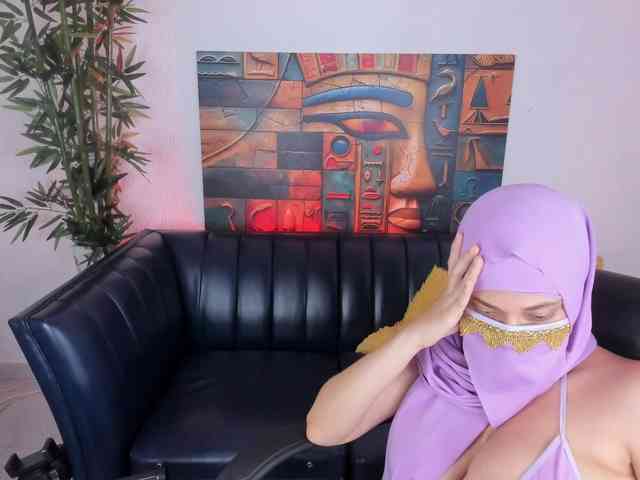 Eva-abaad webcam