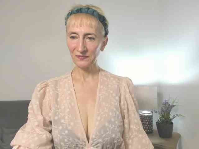 MargaretCherry webcam